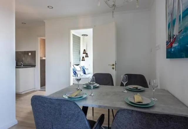 Azur 1 - Panoramic Escape Appartement Balatonalmádi