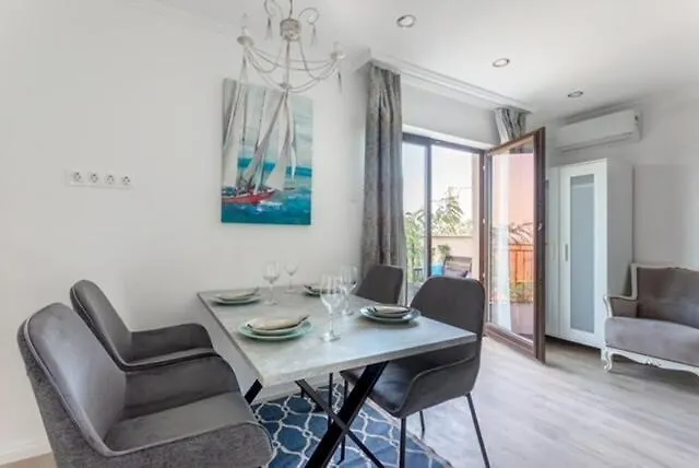 Azur 1 - Panoramic Escape Balatonalmádi