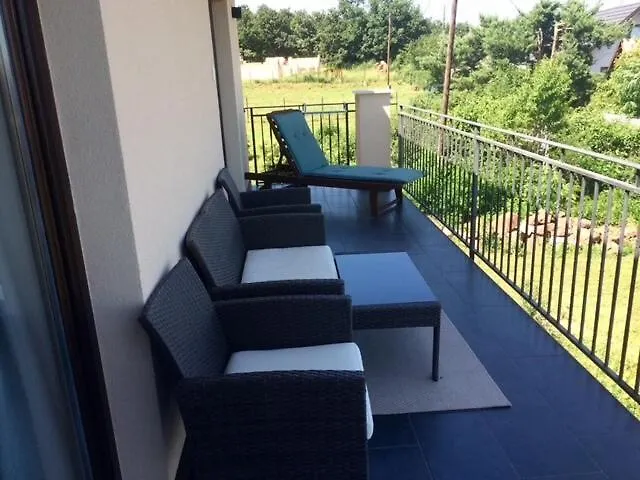 Azur 1 - Panoramic Escape Appartement Balatonalmádi